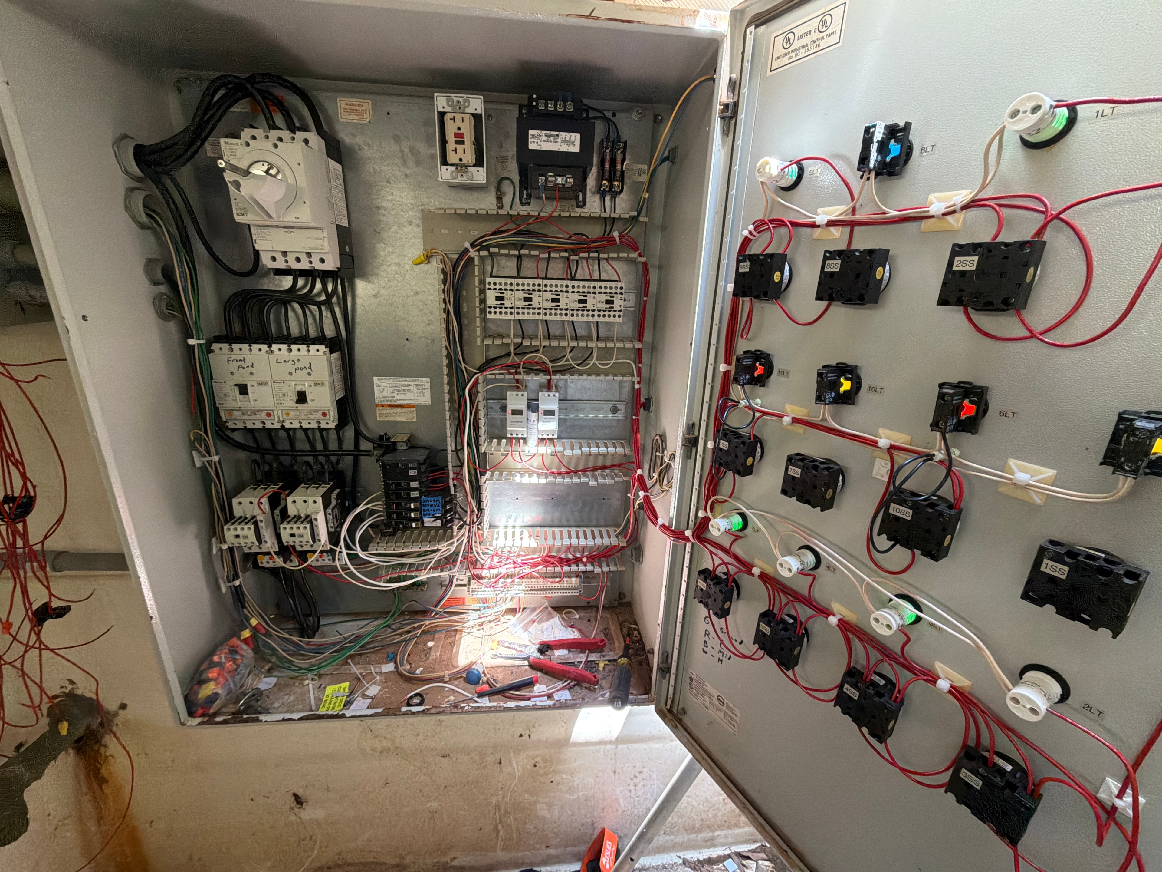 Complex electrical control panel wiring